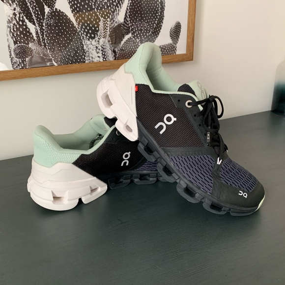 ⚡️CLOUDFLYER ON RUNNING SHOES⚡️ - Picture 3 of 6